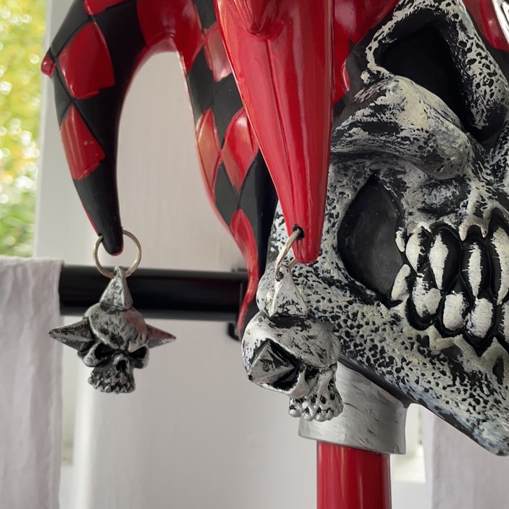 Sinister Jester Halloween costume Kids Size XL (12-14) - Picture 12 of 16